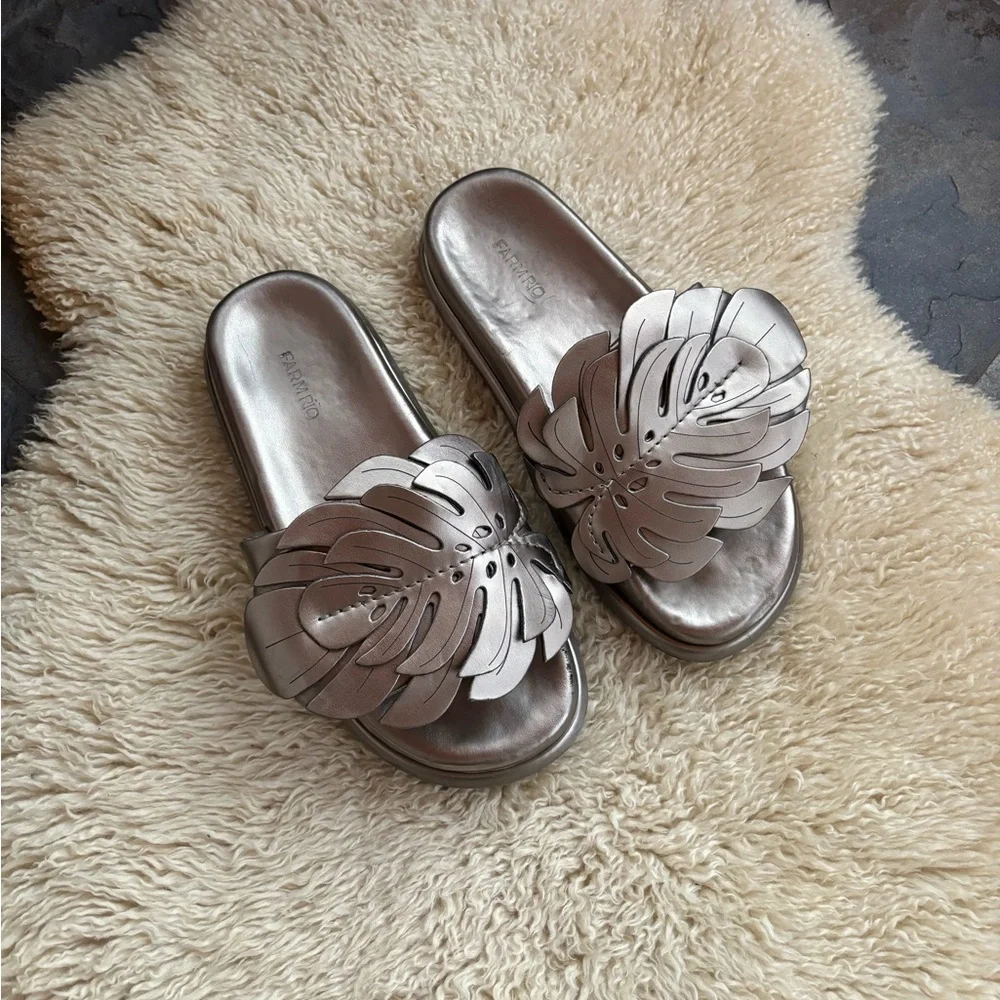 FARM Rio Monstera Slides - Picture 2 of 12